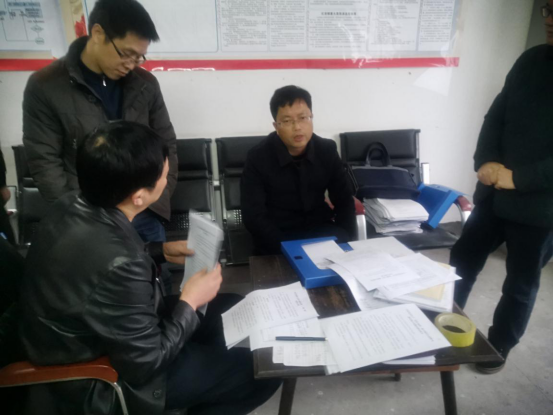 绥宁县“春雷2020”行动：安委办全面开展马路市场专项整治工作督查(图4)