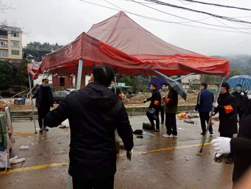 绥宁：强力推进马路市场整治 助推疫情防控阻击战(图3)