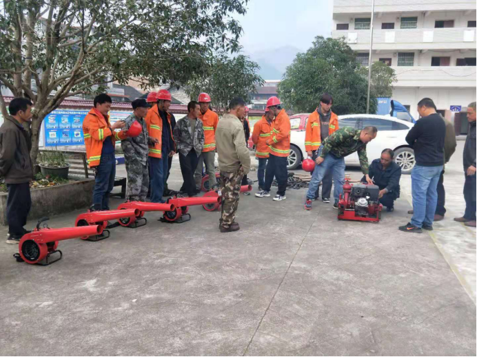 绥宁县：持续拉响橙色预警  筑牢森林“防火墙”(图2)