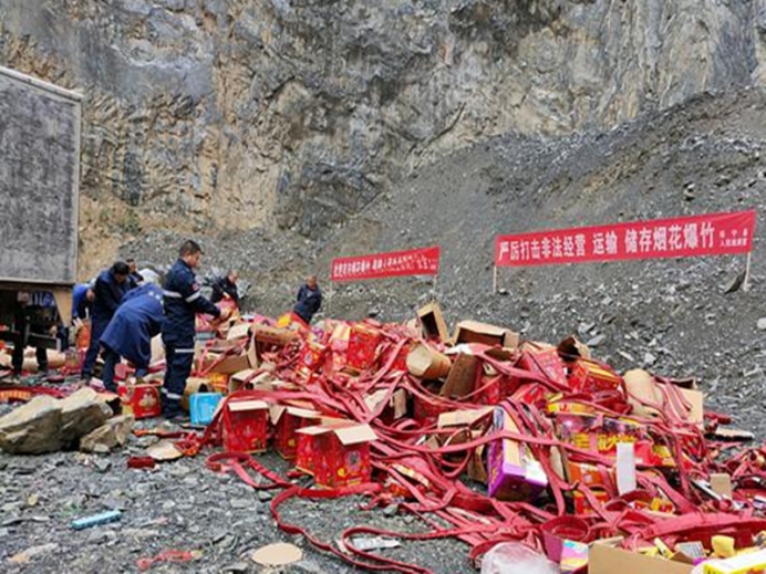 绥宁：多措并举强力推进烟花爆竹“打非治违”专项行动(图1)