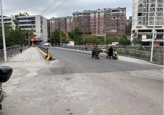 绥宁县虾子溪桥改造工程顺利完工并通车(图1)