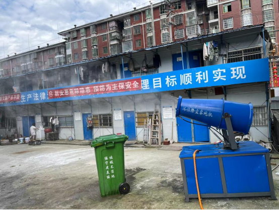 绥宁县住建局开展建筑工地扬尘防治检查(图2)