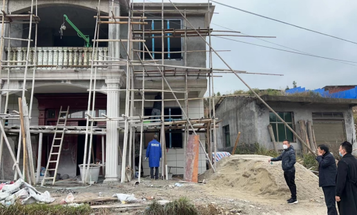 绥宁县住建局深入开展第四季度农村新建住房质量安全检查(图2)